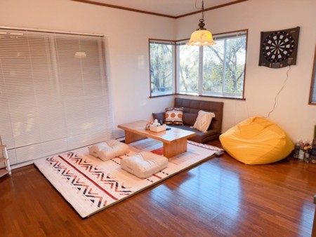 1階リビングテーブルエリア